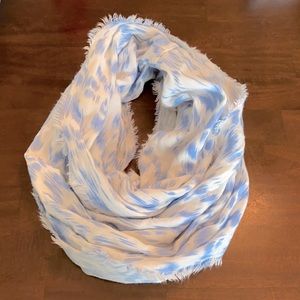 Infinity scarf